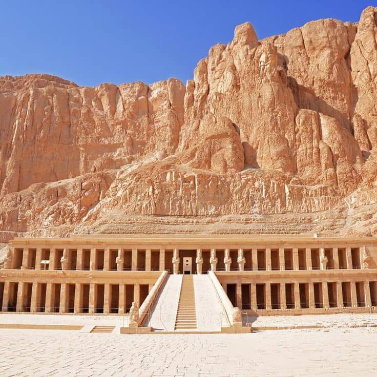 Luxor: Guided tour of the East and West Banks with lunch