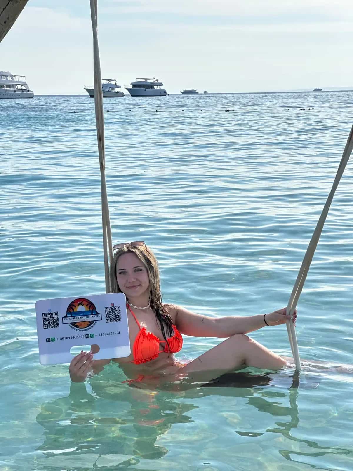 Hurghada: stadsrondrit & parasailing met lunch